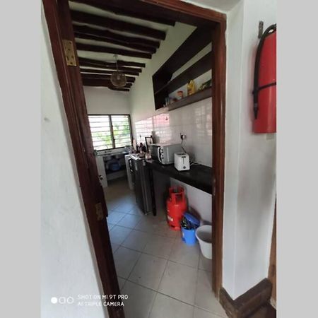 Dadida'S Pool Cottage Diani Beach Zewnętrze zdjęcie