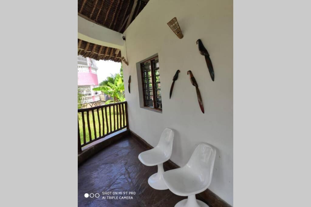 Dadida'S Pool Cottage Diani Beach Zewnętrze zdjęcie